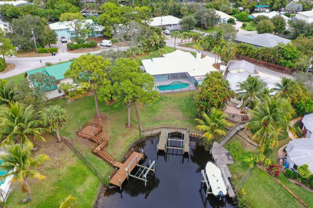 1232 SW Knollwood Drive, Palm City, FL 34990