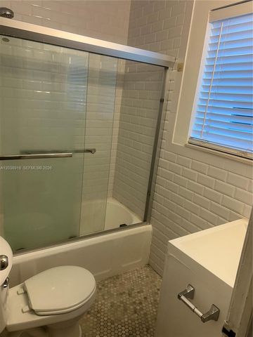 8260 Byron Ave 5, Miami Beach, FL 33141