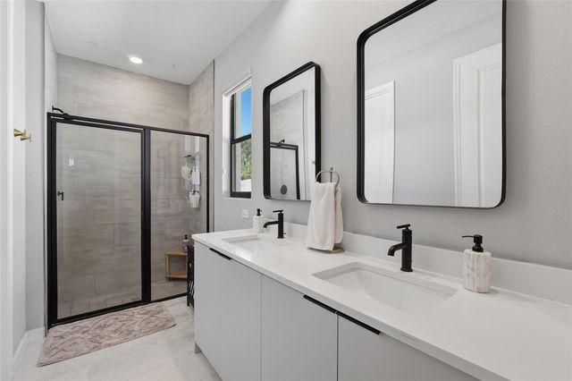 2015 E KALEY AVENUE, Orlando, FL 32806