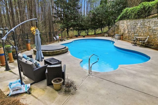 613 Talmadge Lane, Canton, GA 30115