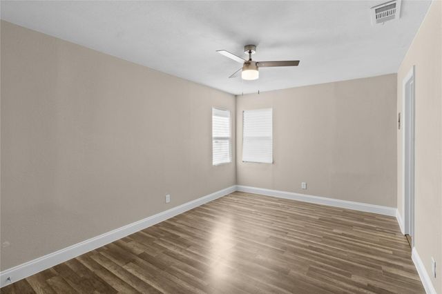 2907 Clinton Avenue, Fort Worth, TX 76106