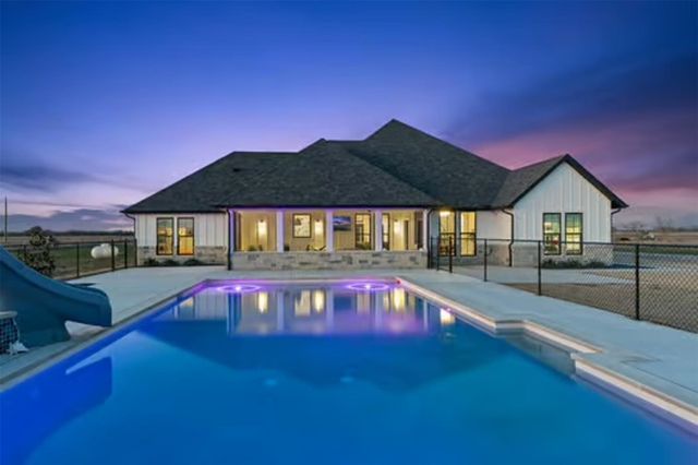 4319 County Road 2617, Caddo Mills, TX 75135