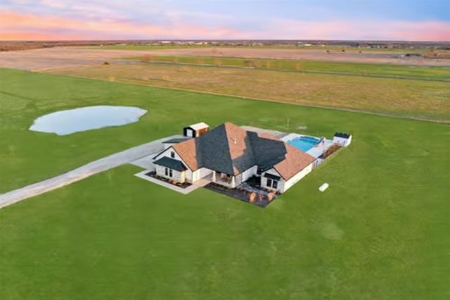 4319 County Road 2617, Caddo Mills, TX 75135