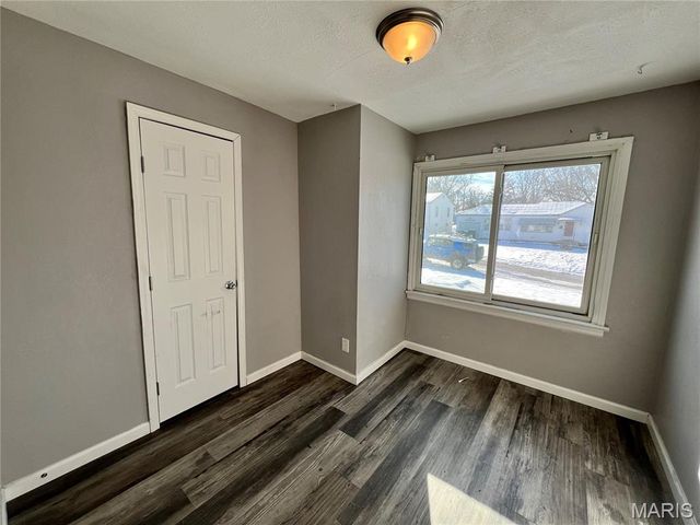 10232 Tappan Drive, St Louis, MO 63137