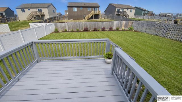 13911 Springview Drive, Papillion, NE 68133