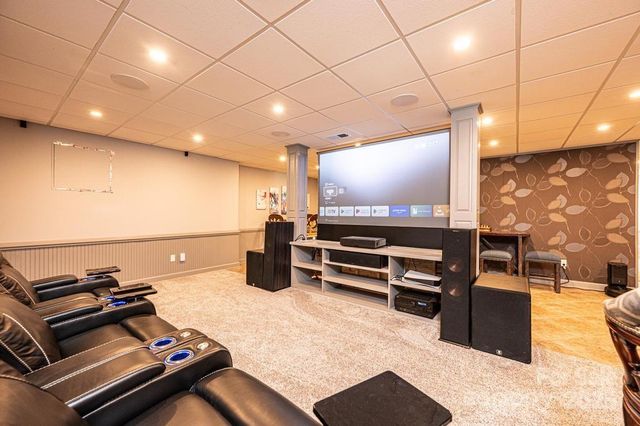 560 20th Avenue Court NW, Hickory, NC 28601