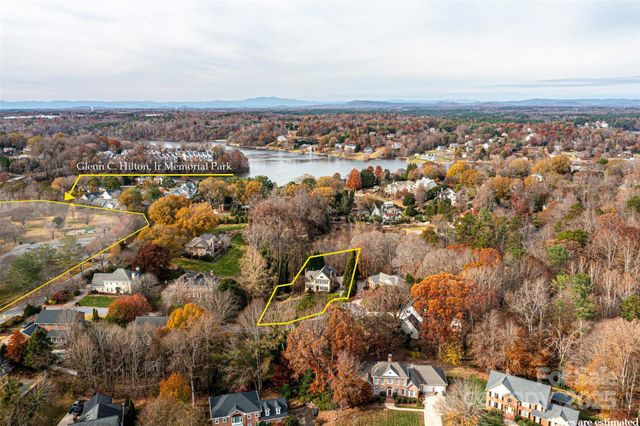 560 20th Avenue Court NW, Hickory, NC 28601