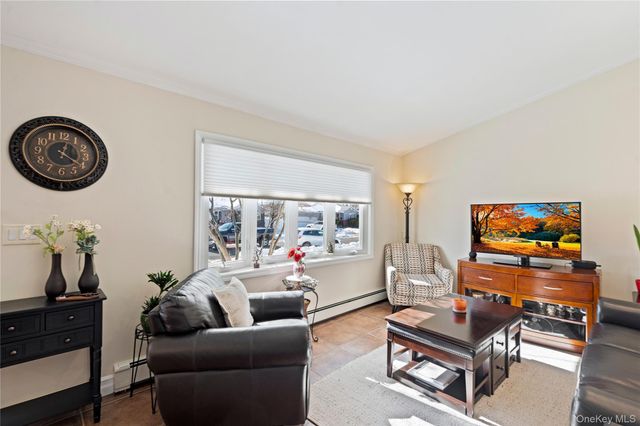 237 Linden Street, Massapequa Park, NY 11762