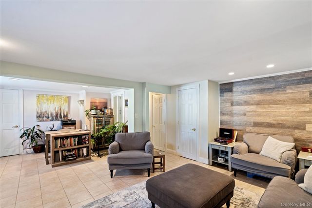 237 Linden Street, Massapequa Park, NY 11762