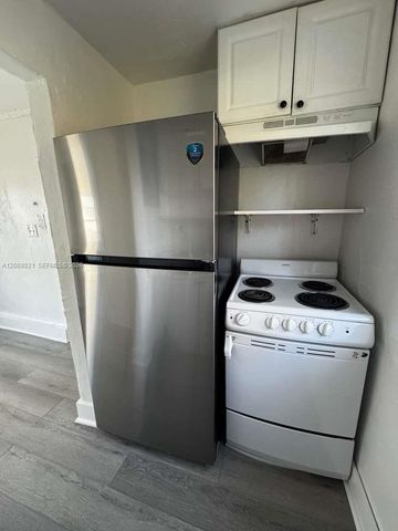 1121 NW 40th St 4, Miami, FL 33127
