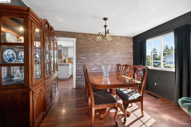 2458 Grimsby Dr, Antioch, CA 94509