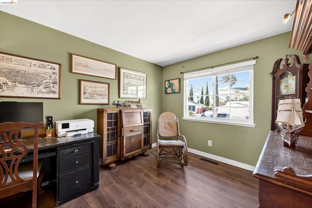 2458 Grimsby Dr, Antioch, CA 94509