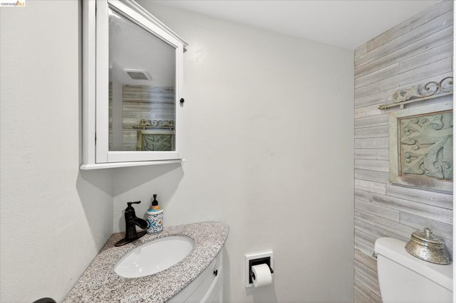 2458 Grimsby Dr, Antioch, CA 94509