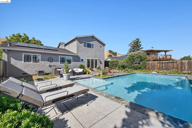 2458 Grimsby Dr, Antioch, CA 94509