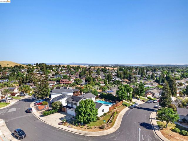 2458 Grimsby Dr, Antioch, CA 94509