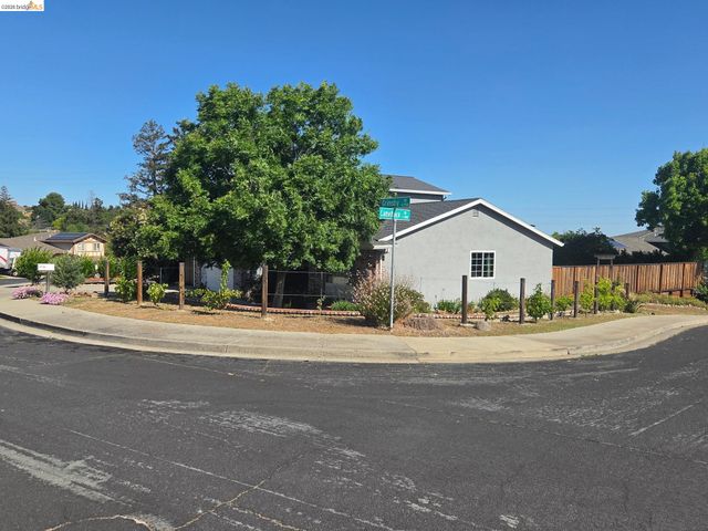 2458 Grimsby Dr, Antioch, CA 94509