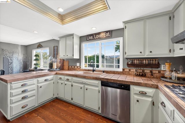 2458 Grimsby Dr, Antioch, CA 94509