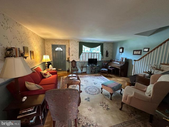 2910 DISSTON ST, Philadelphia, PA 19149