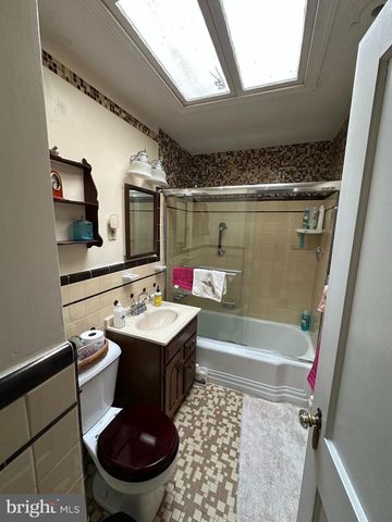 2910 DISSTON ST, Philadelphia, PA 19149