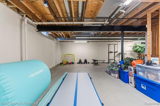 1840 Wexport Lane, Commerce Twp, MI 48382