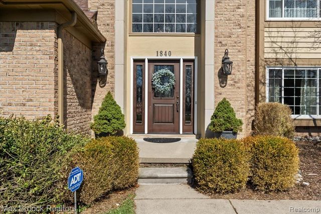 1840 Wexport Lane, Commerce Twp, MI 48382