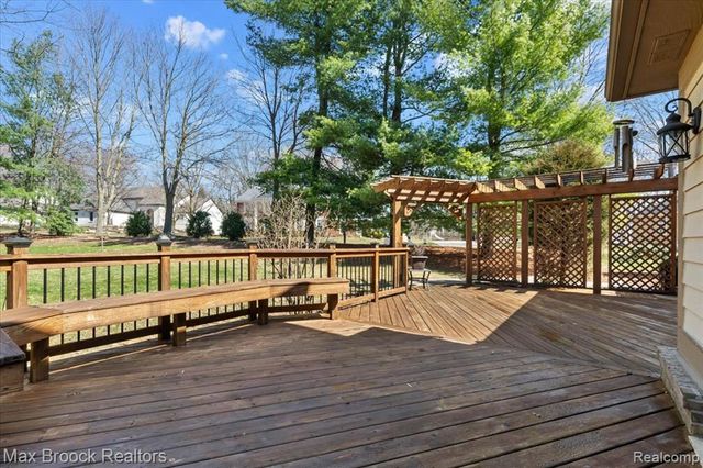 1840 Wexport Lane, Commerce Twp, MI 48382