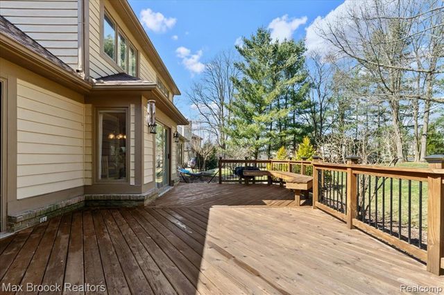 1840 Wexport Lane, Commerce Twp, MI 48382