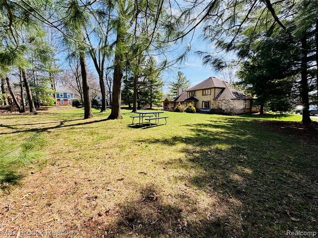 1840 Wexport Lane, Commerce Twp, MI 48382