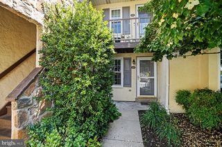 205 VALLEY STREAM LN #205, Chesterbrook, PA 19087