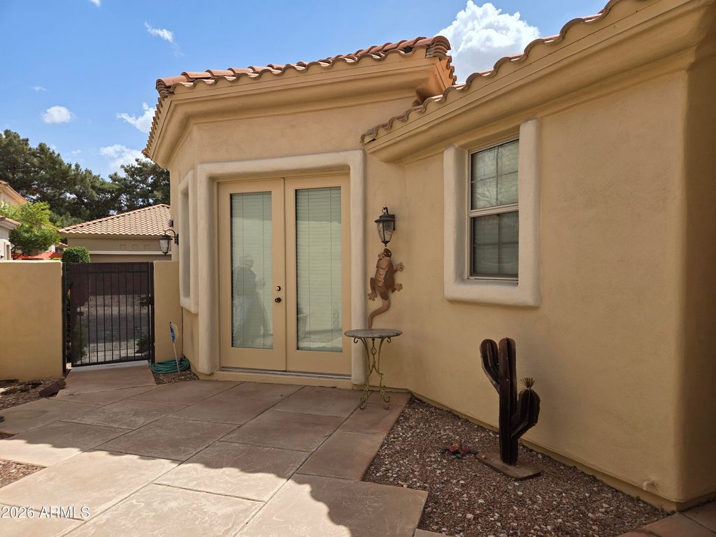 Image 2 of property listing at 11390 N 78th Street, Scottsdale, AZ 85260