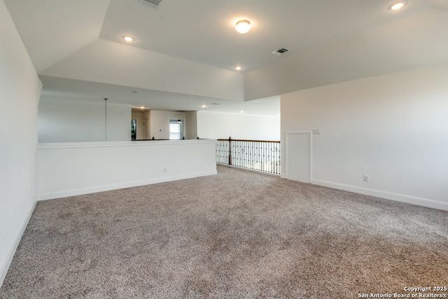 109 Willow Oak, Floresville, TX 78114