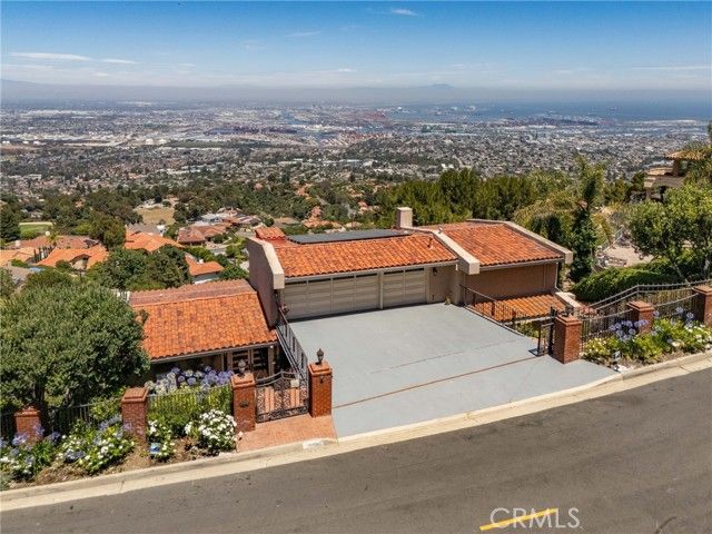 3300 Crownview Drive, Rancho Palos Verdes, CA 90275