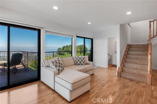 3300 Crownview Drive, Rancho Palos Verdes, CA 90275