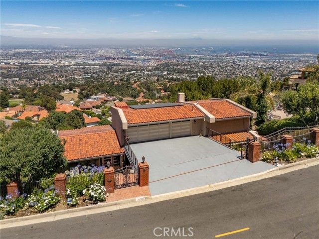 3300 Crownview Drive, Rancho Palos Verdes, CA 90275