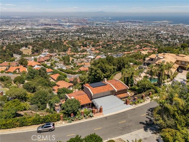 3300 Crownview Drive, Rancho Palos Verdes, CA 90275
