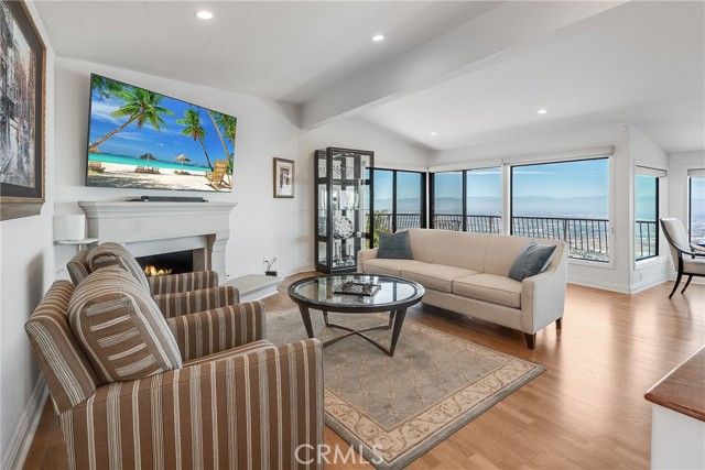 3300 Crownview Drive, Rancho Palos Verdes, CA 90275