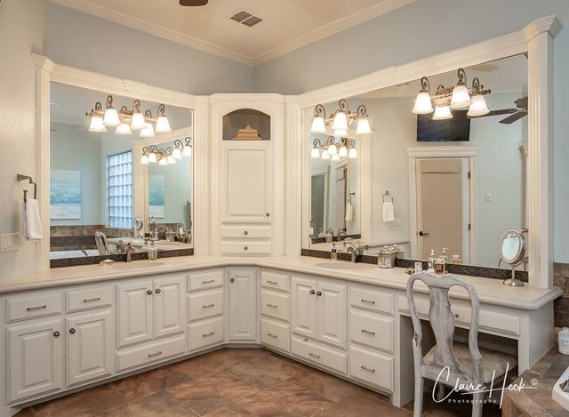 4216 Timberglen Place, Midland, TX 79707