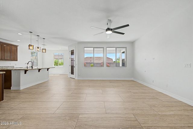 3773 W ABRAMS Drive, New River, AZ 85087