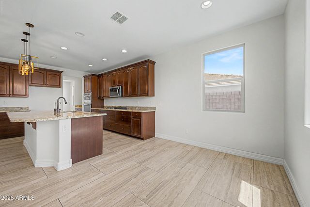 3773 W ABRAMS Drive, New River, AZ 85087