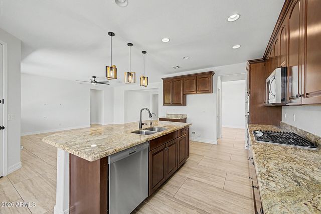 3773 W ABRAMS Drive, New River, AZ 85087