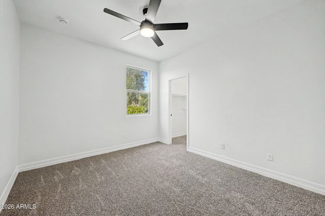 3773 W ABRAMS Drive, New River, AZ 85087