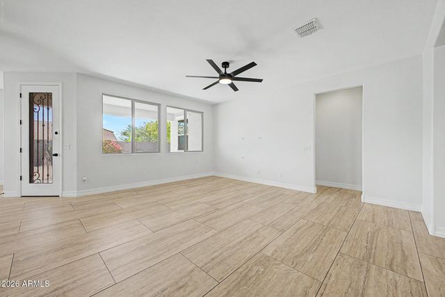 3773 W ABRAMS Drive, New River, AZ 85087