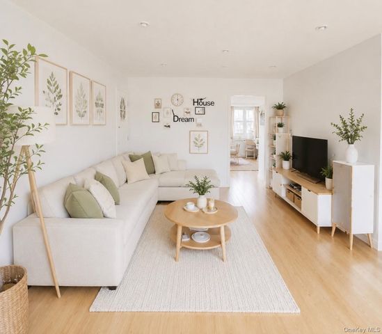 150-71 70rd A, Flushing, NY 11367