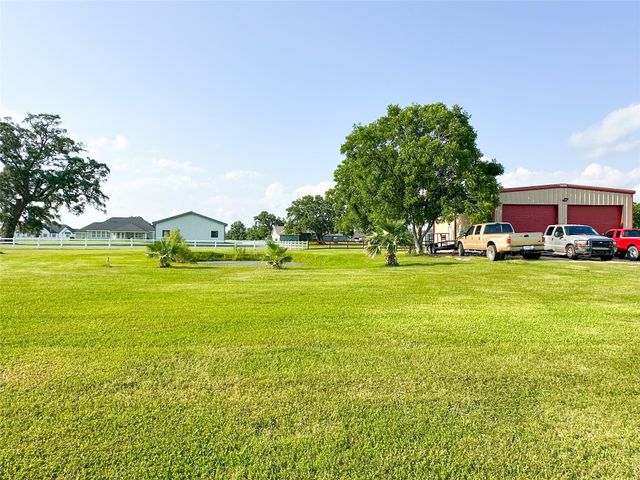 2818 Rustic Wood Lane, Rosharon, TX 77583