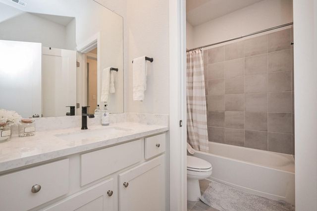 71 Perennial Canyon Drive, Tomball, TX 77375