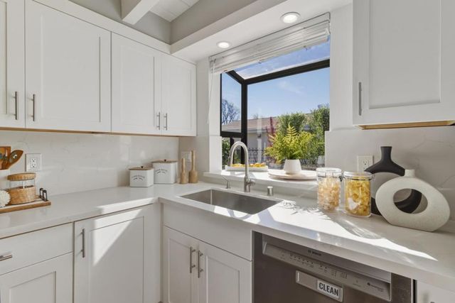 1761 Klamath Avenue, San Mateo, CA 94403