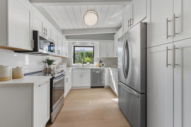 1761 Klamath Avenue, San Mateo, CA 94403