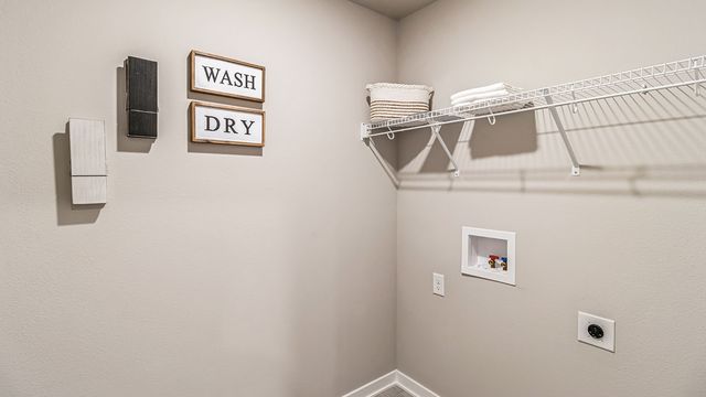 2204 E Trail Ridge Place, Indianola, IA 50125