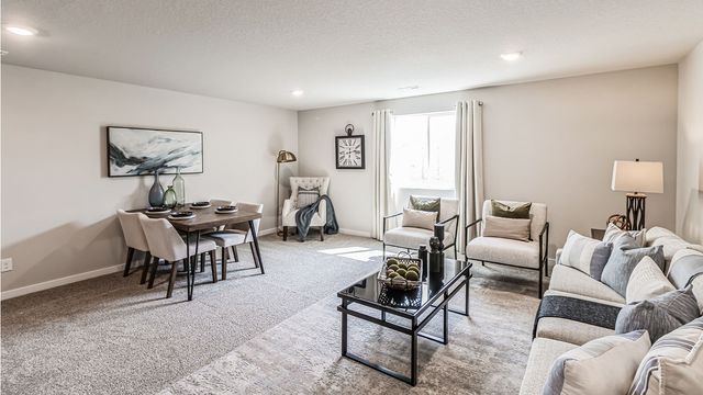 2204 E Trail Ridge Place, Indianola, IA 50125