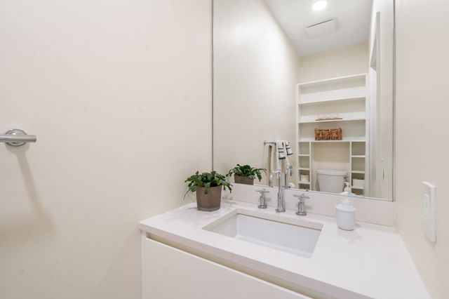 191 Washington Street 518, Boston, MA 02135